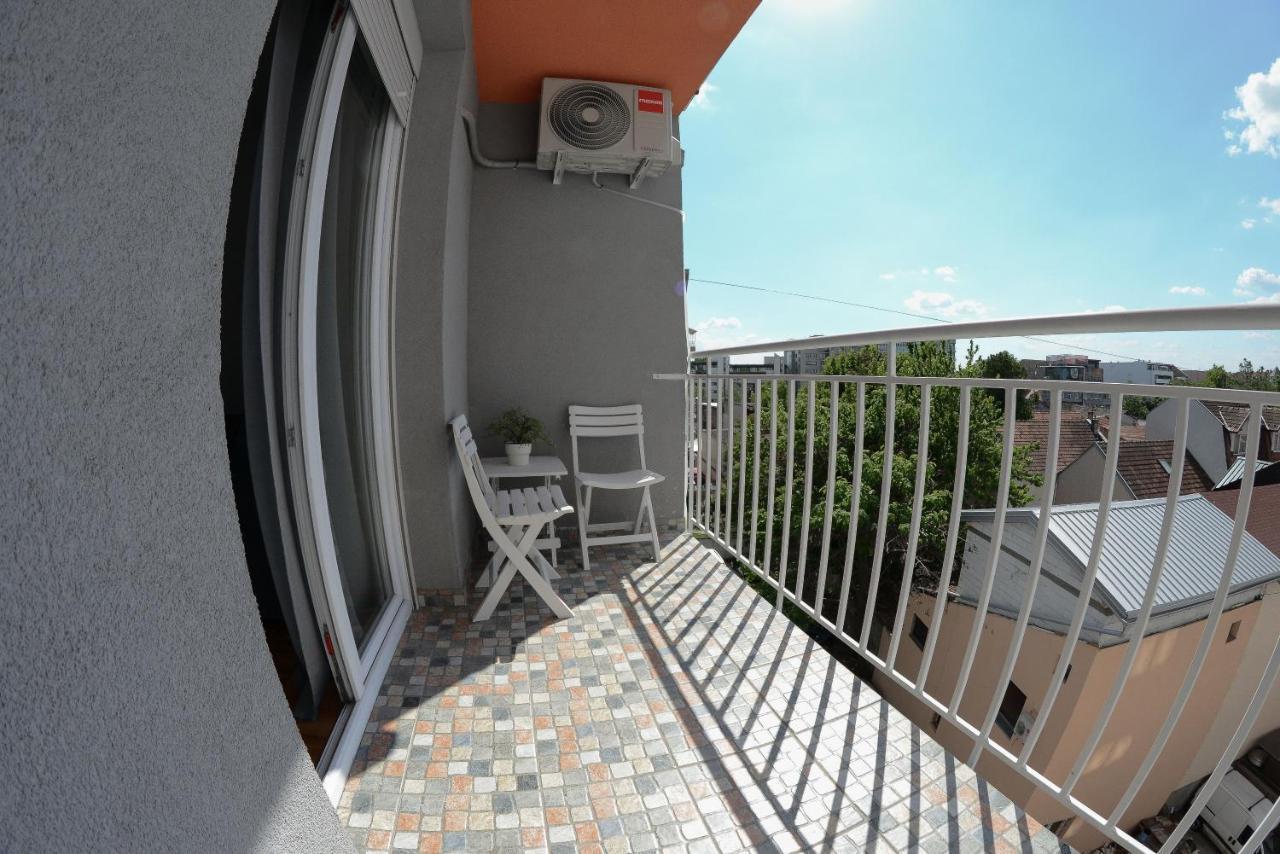 Apartment Dobraya Grey Novi Sad Ngoại thất bức ảnh
