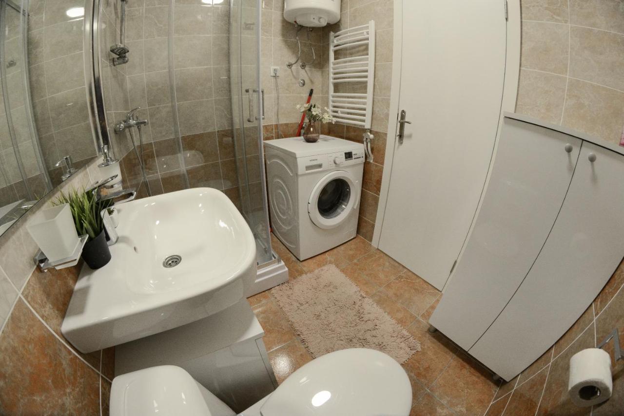 Apartment Dobraya Grey Novi Sad Ngoại thất bức ảnh